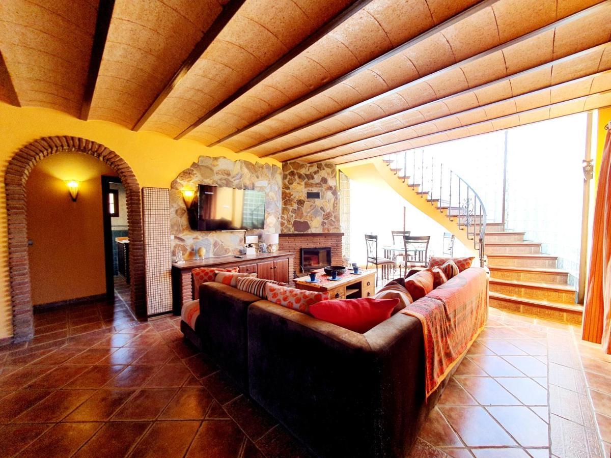Casa Rural - Serrano House Malaga Exterior photo